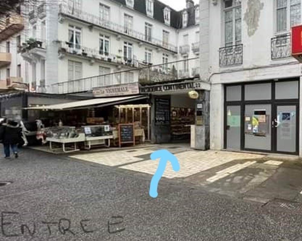 16-entree re´sidence