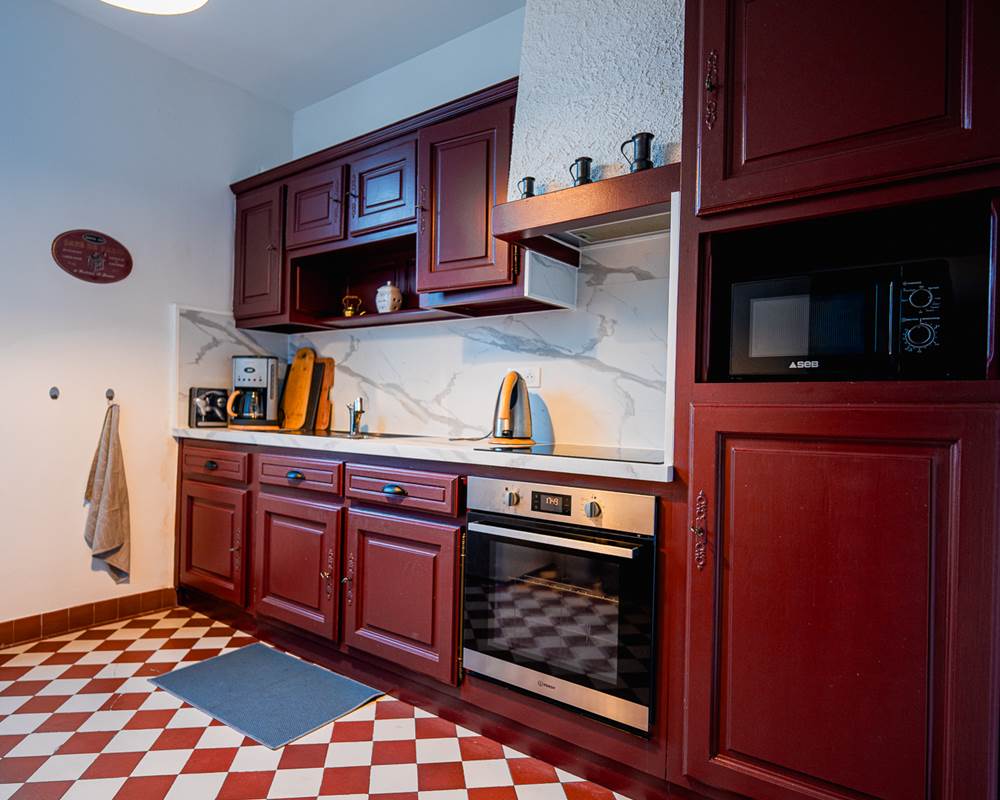 Cuisine lumineuse donnant sur jardin