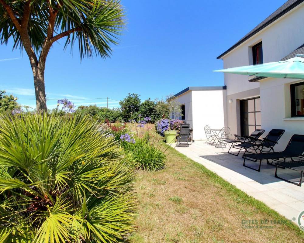 22G122058_800_1200 (1)