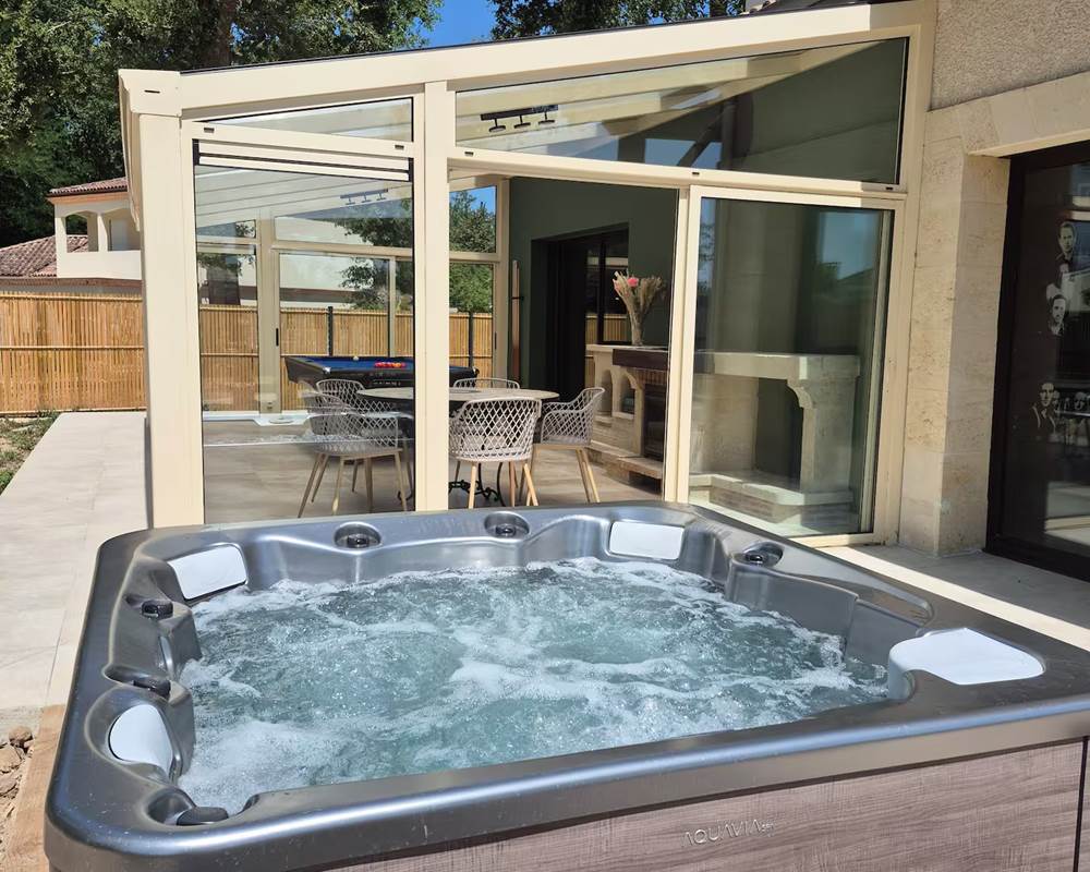 spa jacuzzi détente chaleur 