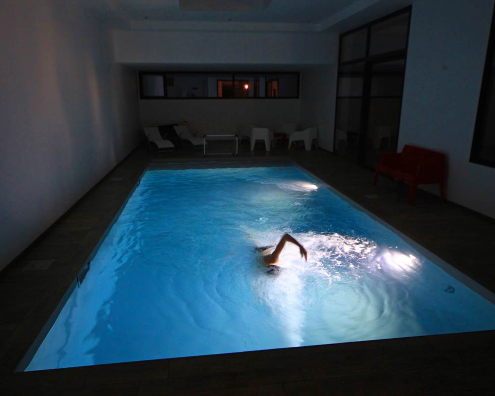 Nage à contre-courant