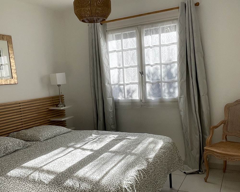 Chambre 1.  (2)