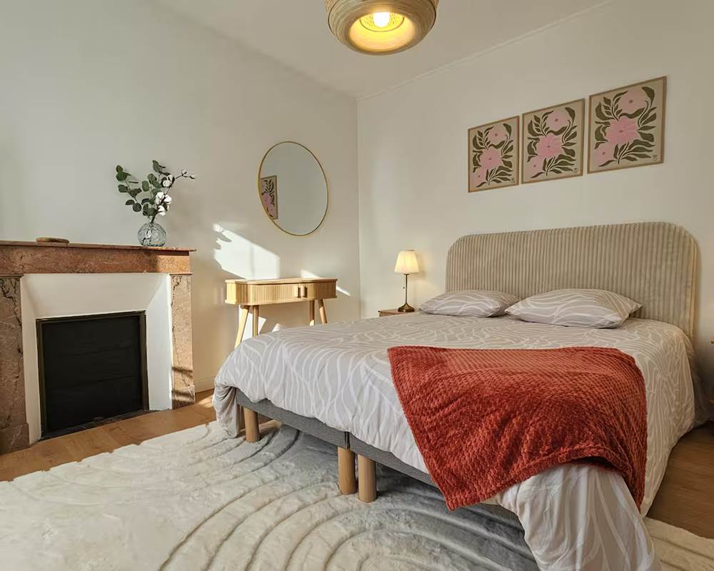 Chambre parentale spacieuse 
