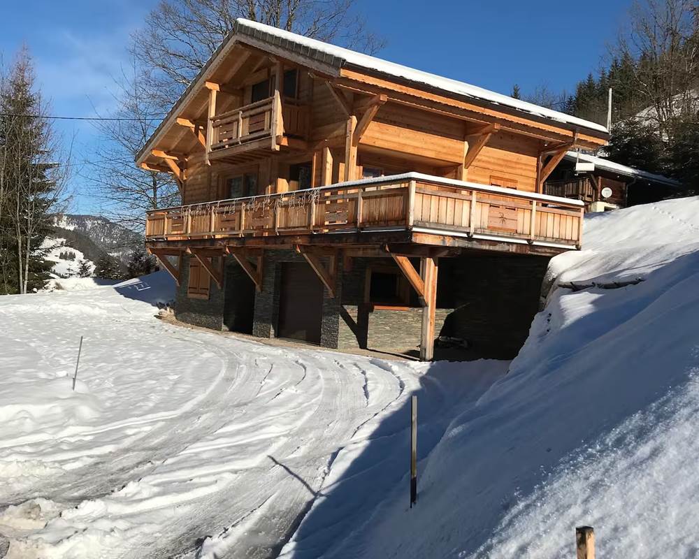 Gîte sous la neige