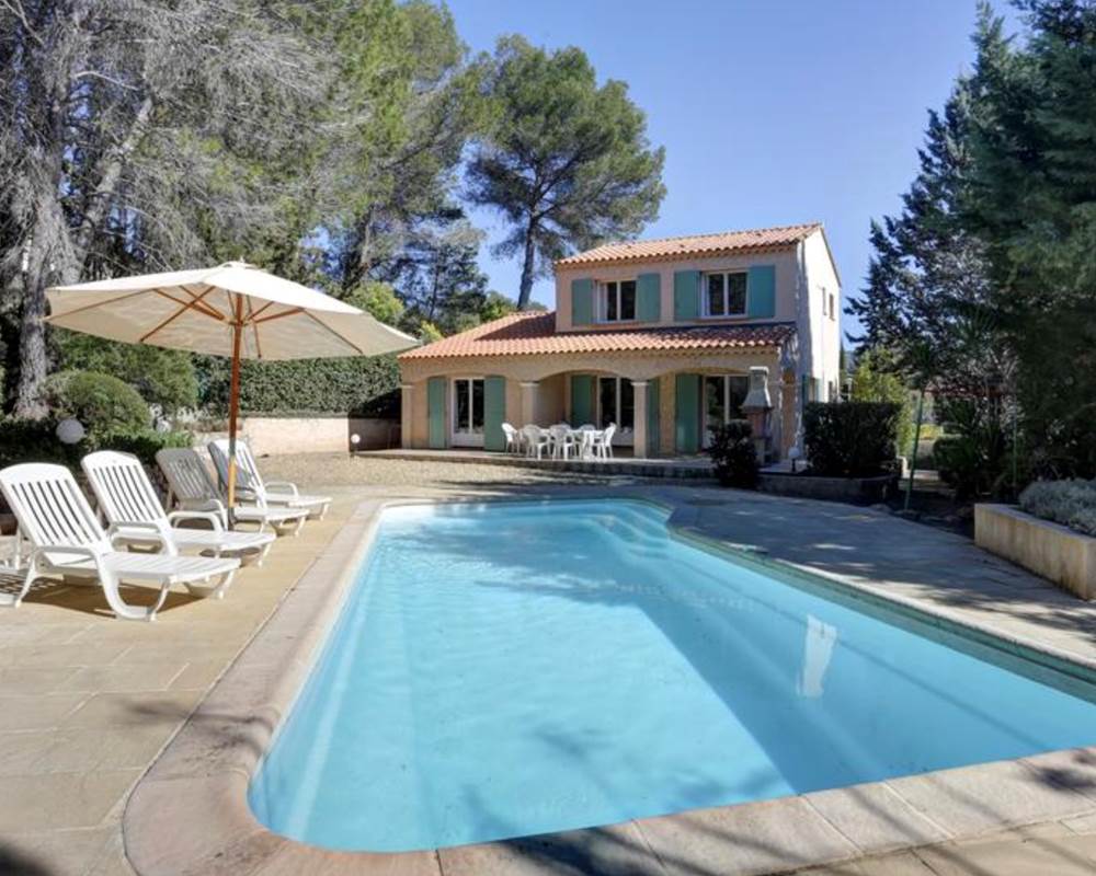 vue arrière de la villa