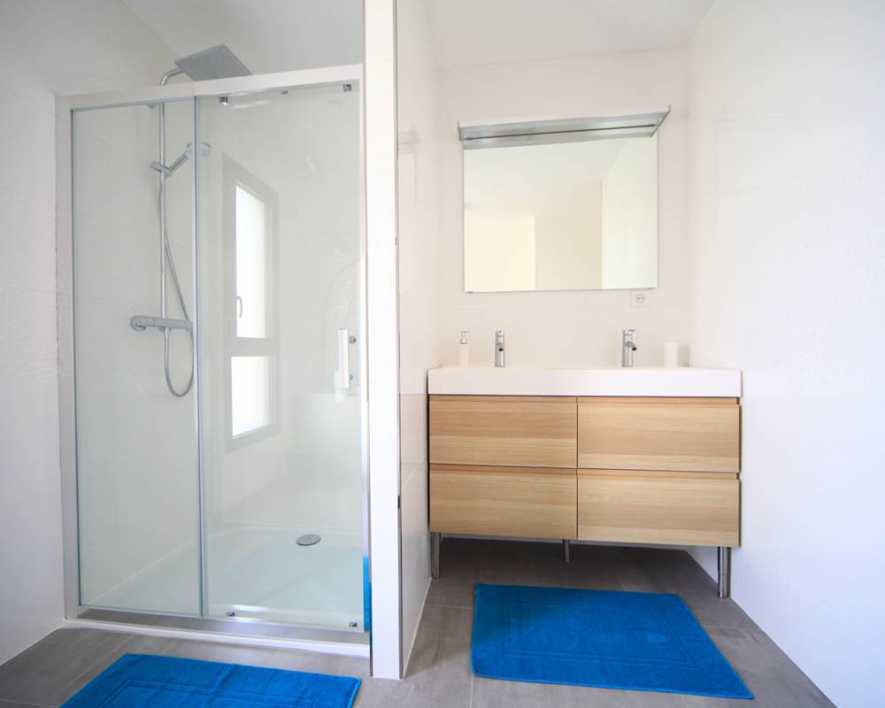 Salle de bain à l'étage