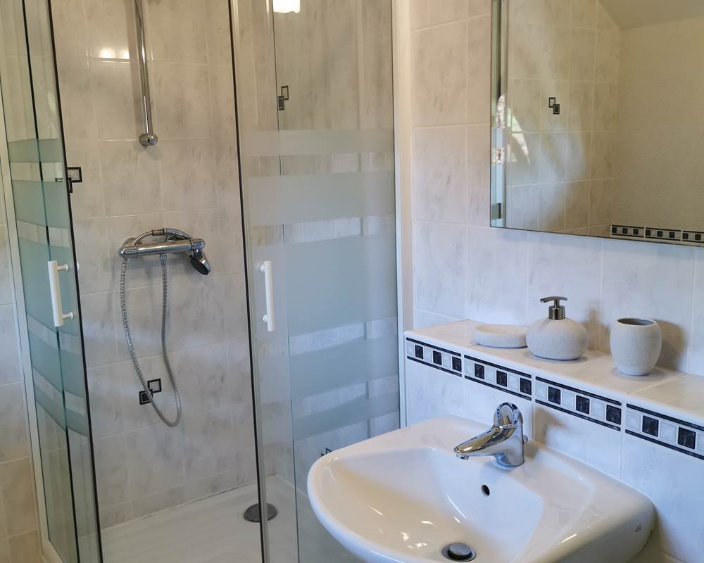 Deuxieme Salle de Bain dans un gite, prés de Rocamadour