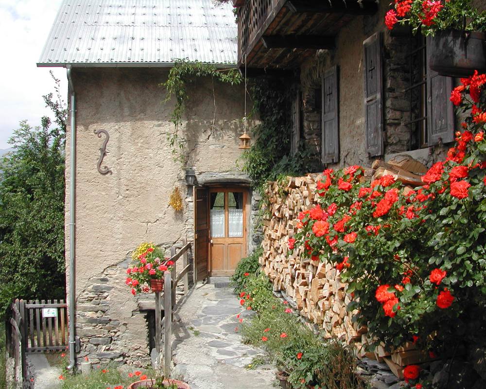 Entrée du gîte été.