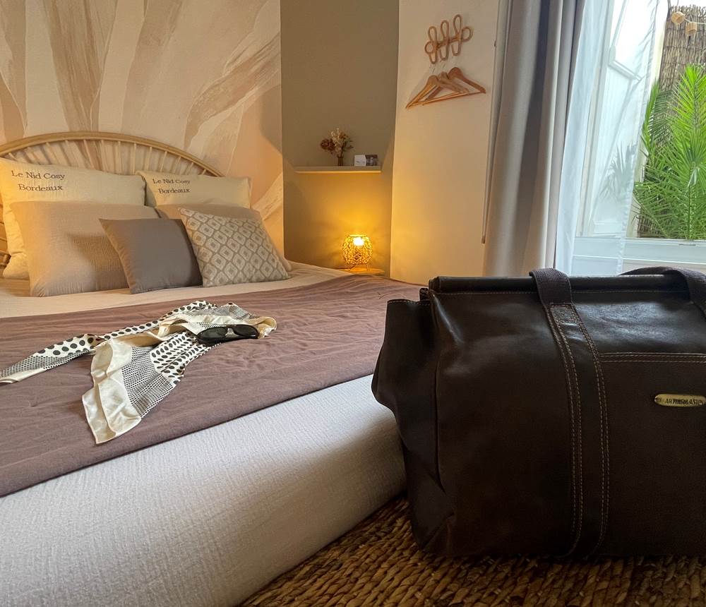 Nid Cosy Bordeaux - Chambre BOHEME Port Lune