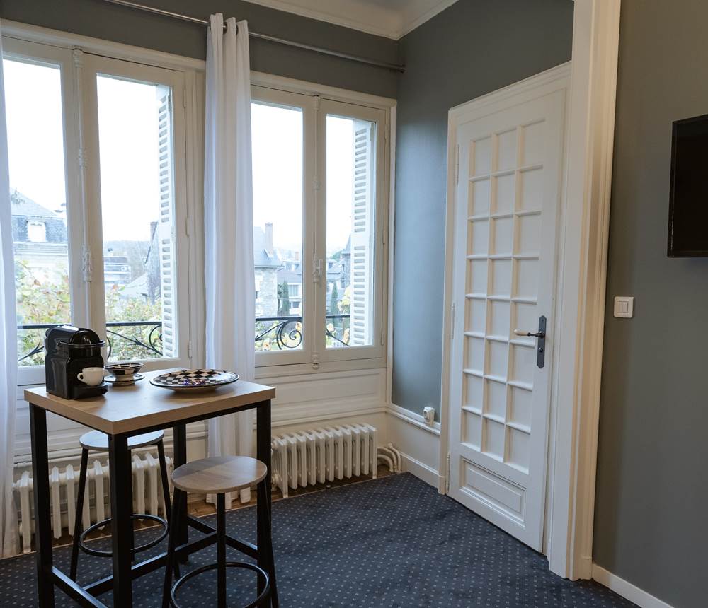 location-brive-appart-chambre-demeure-de-flore-201-2