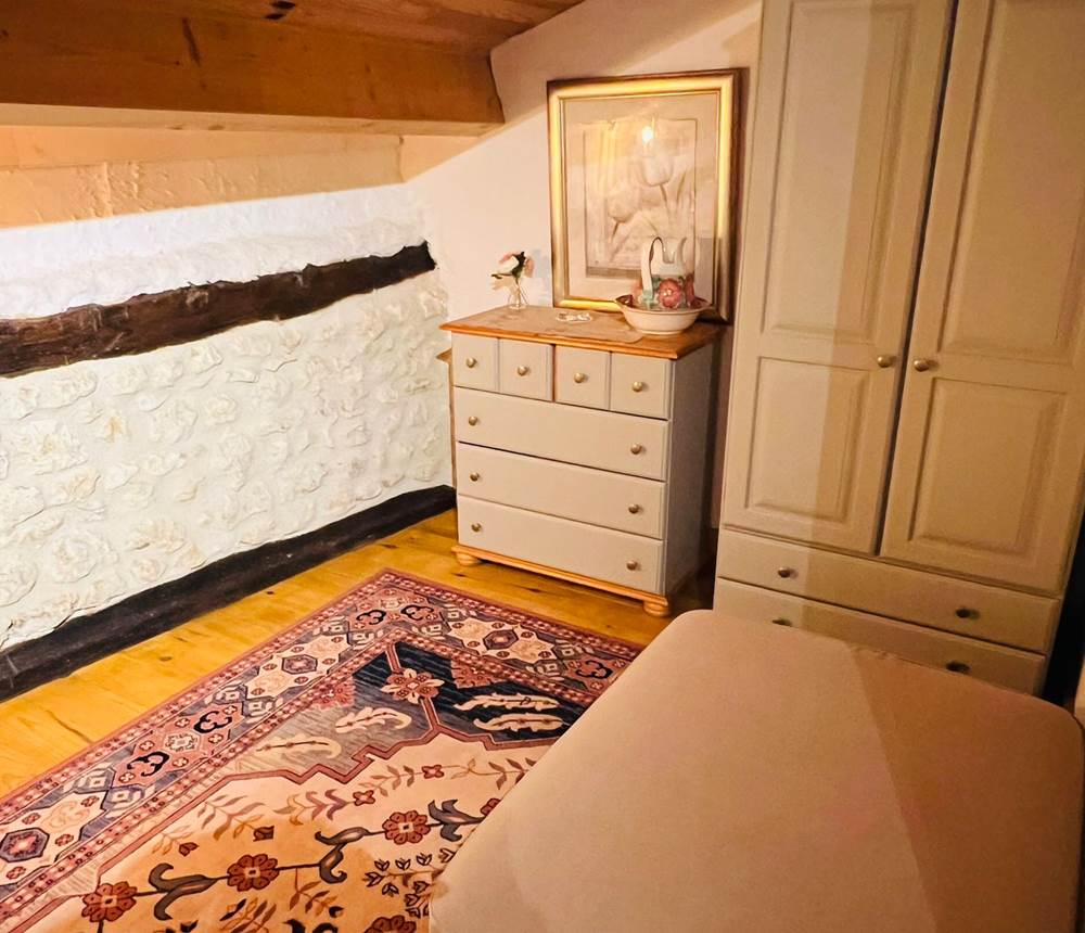 The Barn Gite - Bedroom 2