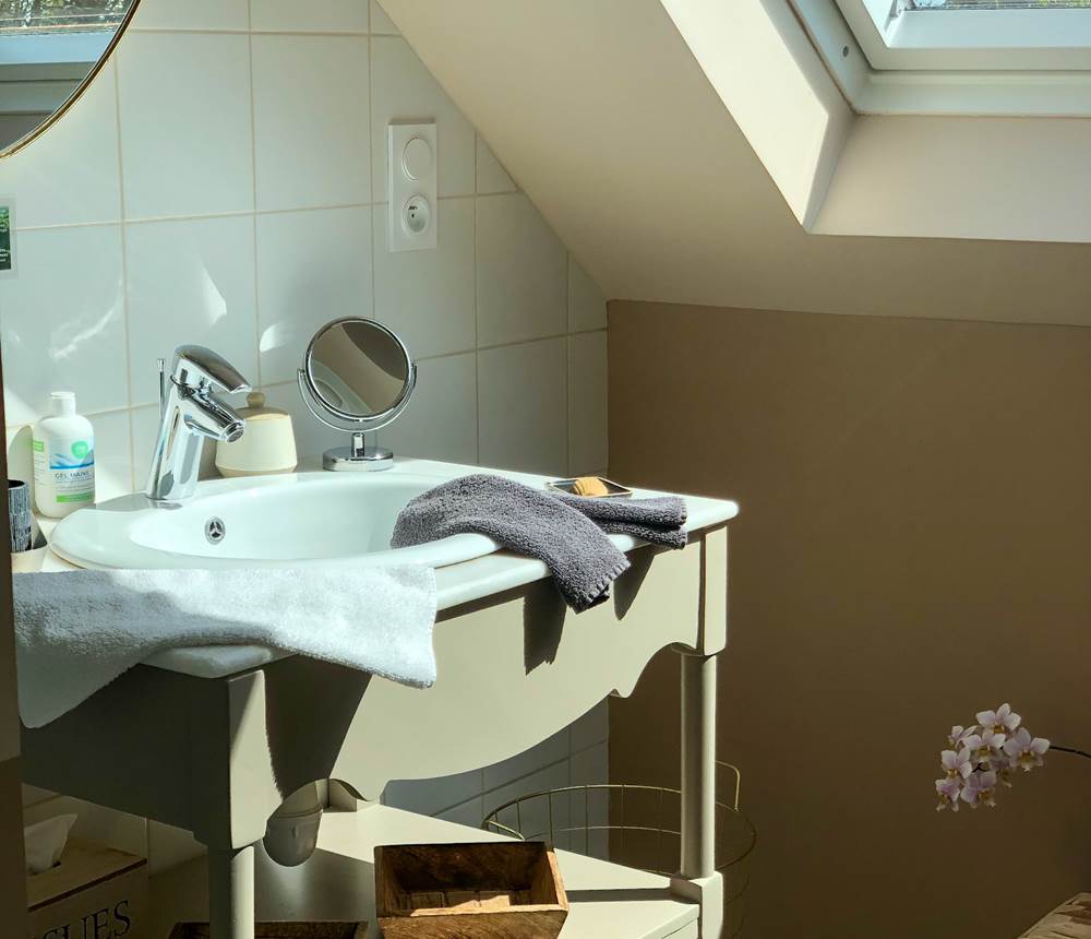 salle d'eau attenante chambre horizons lointains