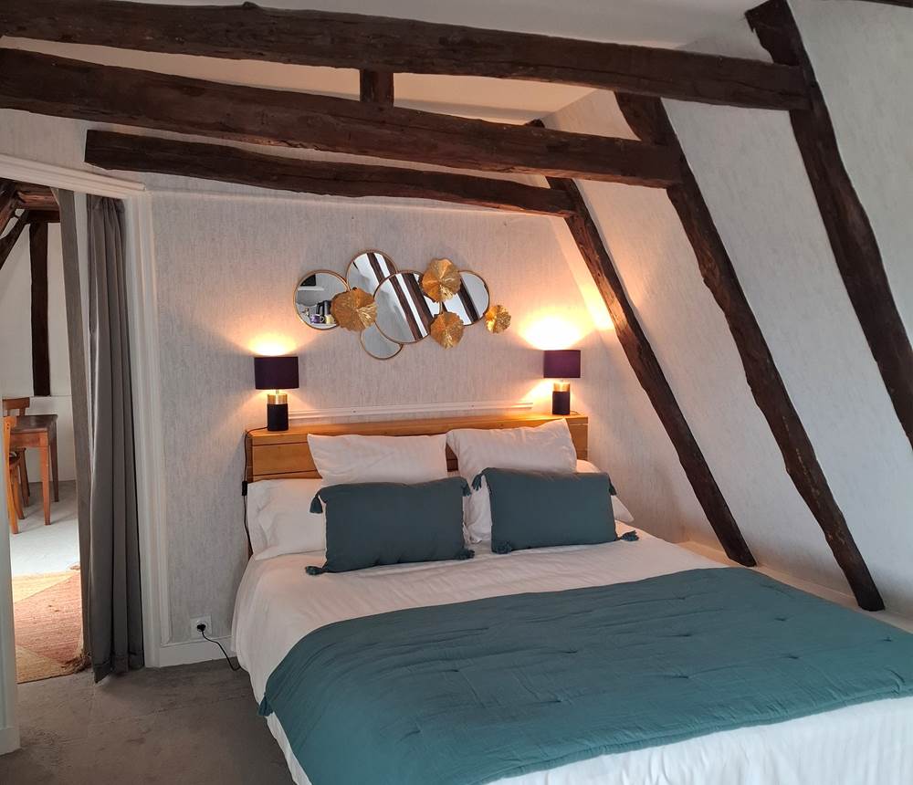 les charmes de sarlat- chambre tilleul