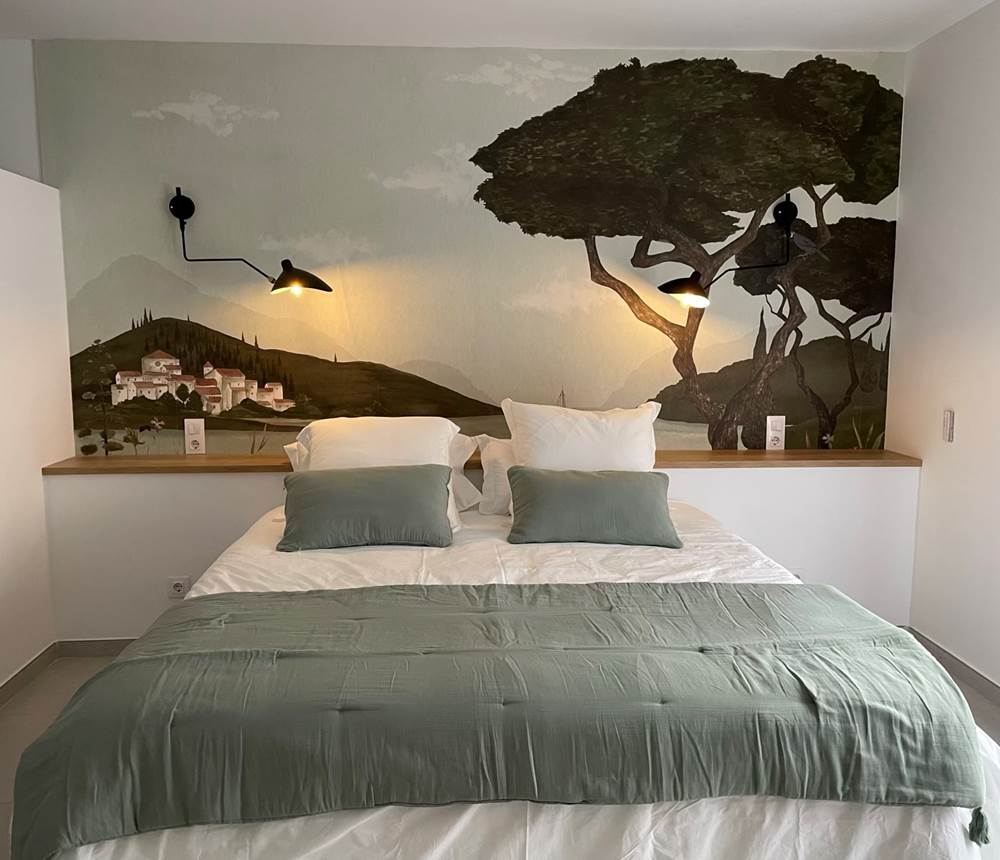 Lit King Size chambre arriére 1