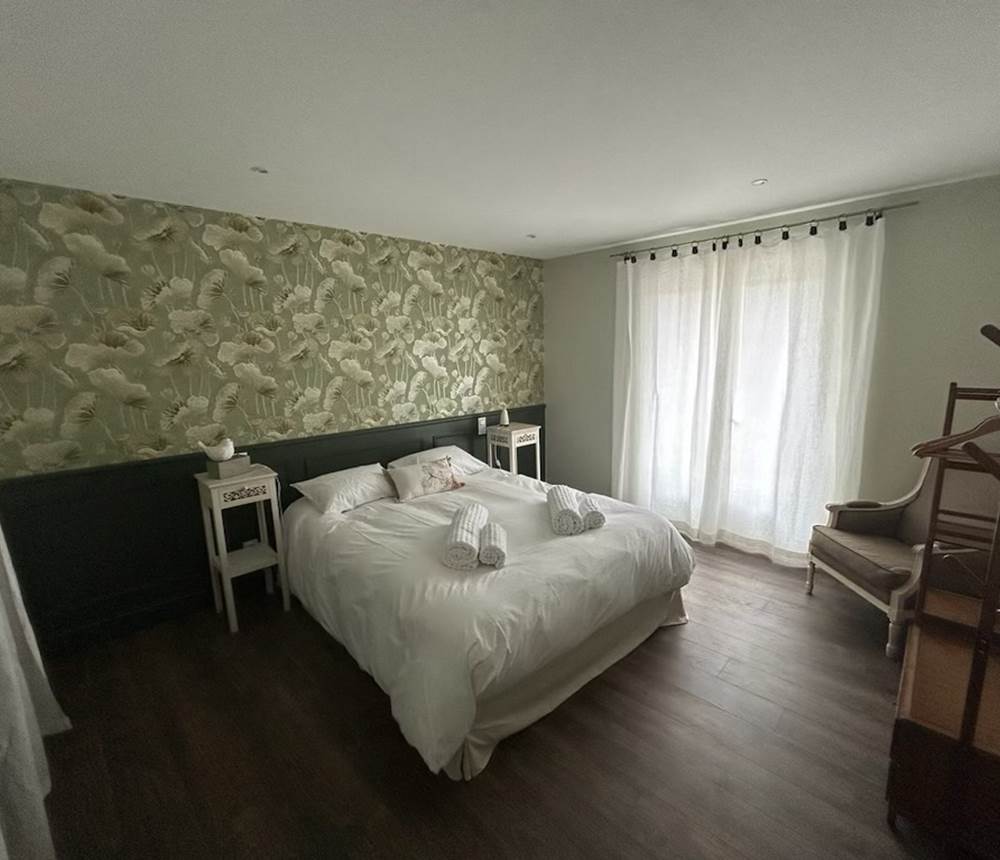 CHAMBRE 2 - REZ DE CHAUSSÉE