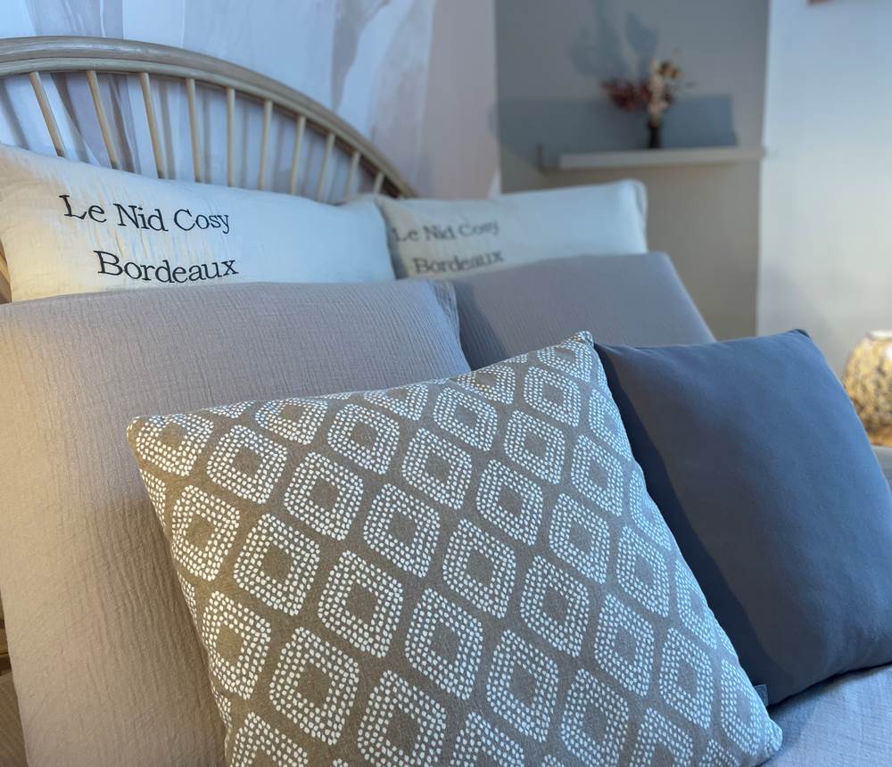Nid Cosy Bordeaux - Chambre BOHEME Port Lune