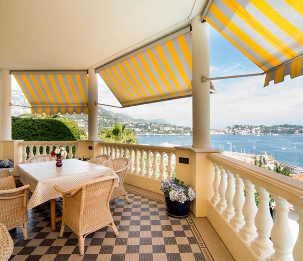 Terrasse vue mer