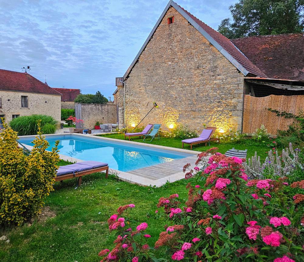 piscine et jardin
