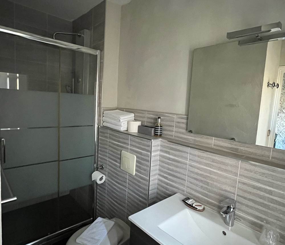 Salle de bains Chambre 18