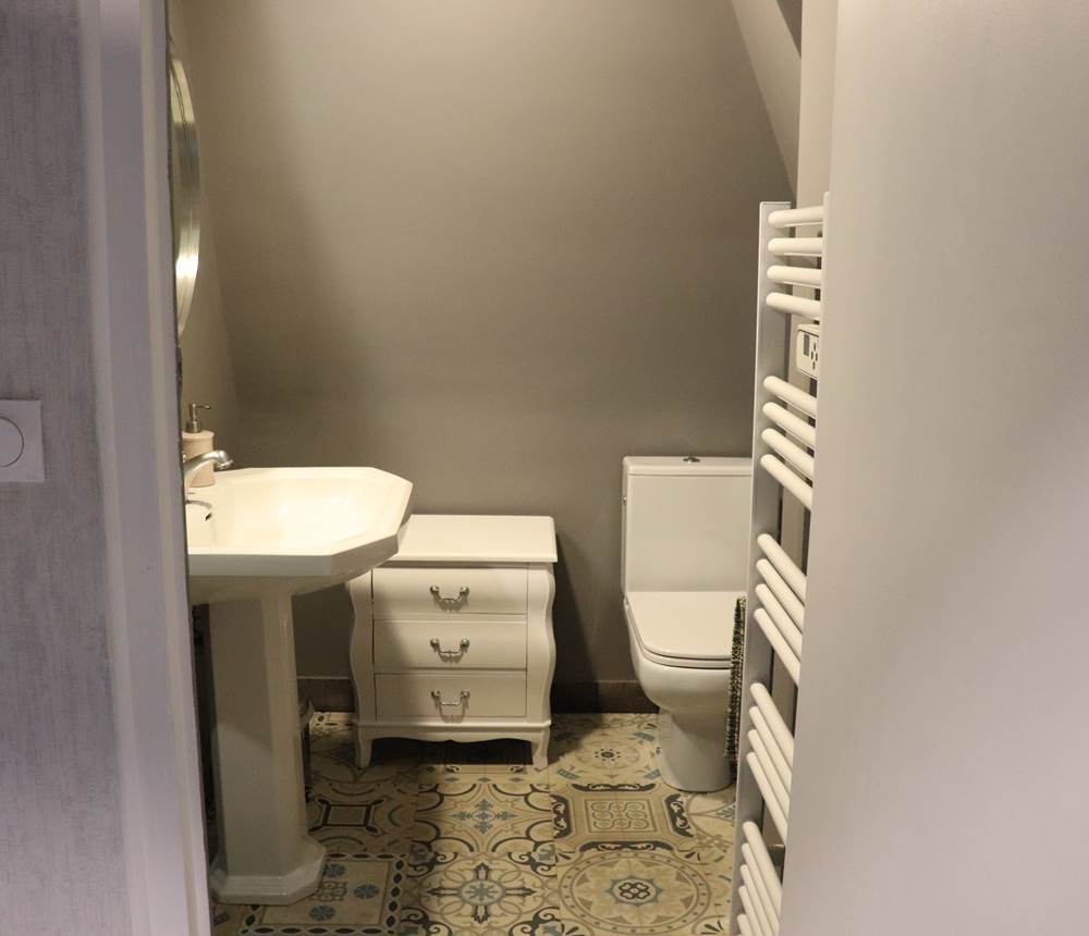 Chambre d'hôte Sarlat - Chambre Tilleul - Entrée Salle de Bain