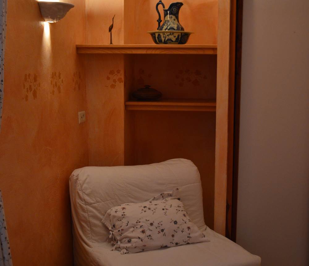 Le coin lecture de la chambre Valensole