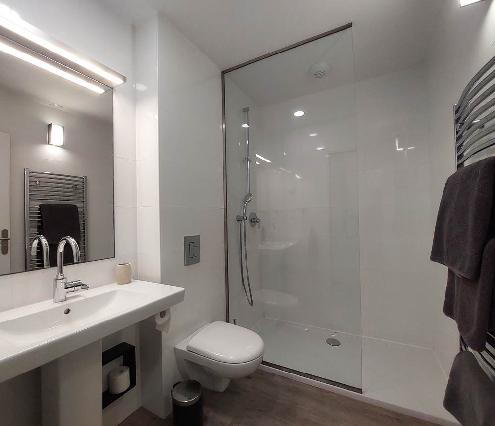 Studio 3 - La salle de douche