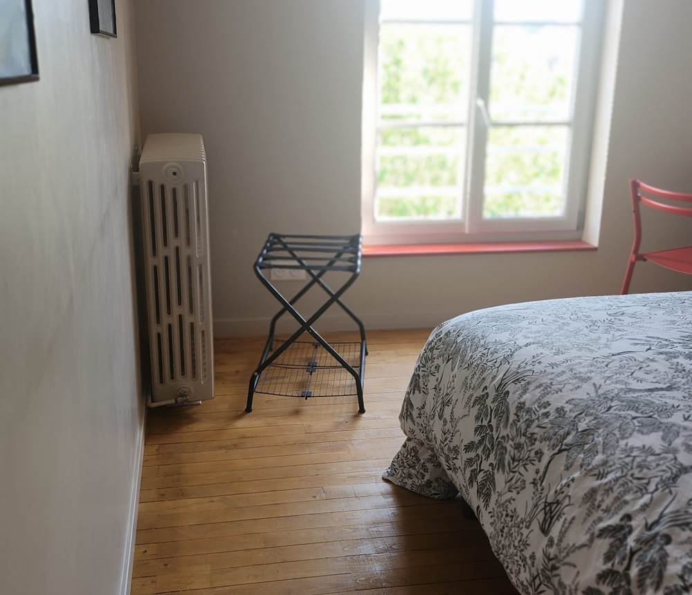 Chambre le C et ses rangements