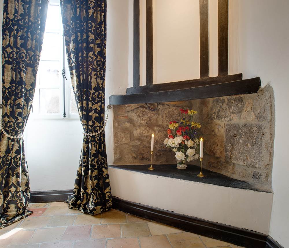 Noilly Prat room fireplace