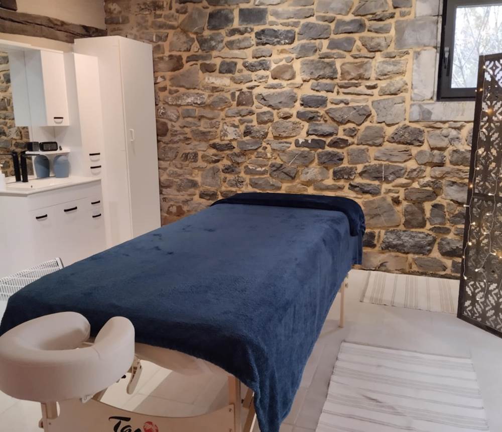 Salle de massages, sur réservation