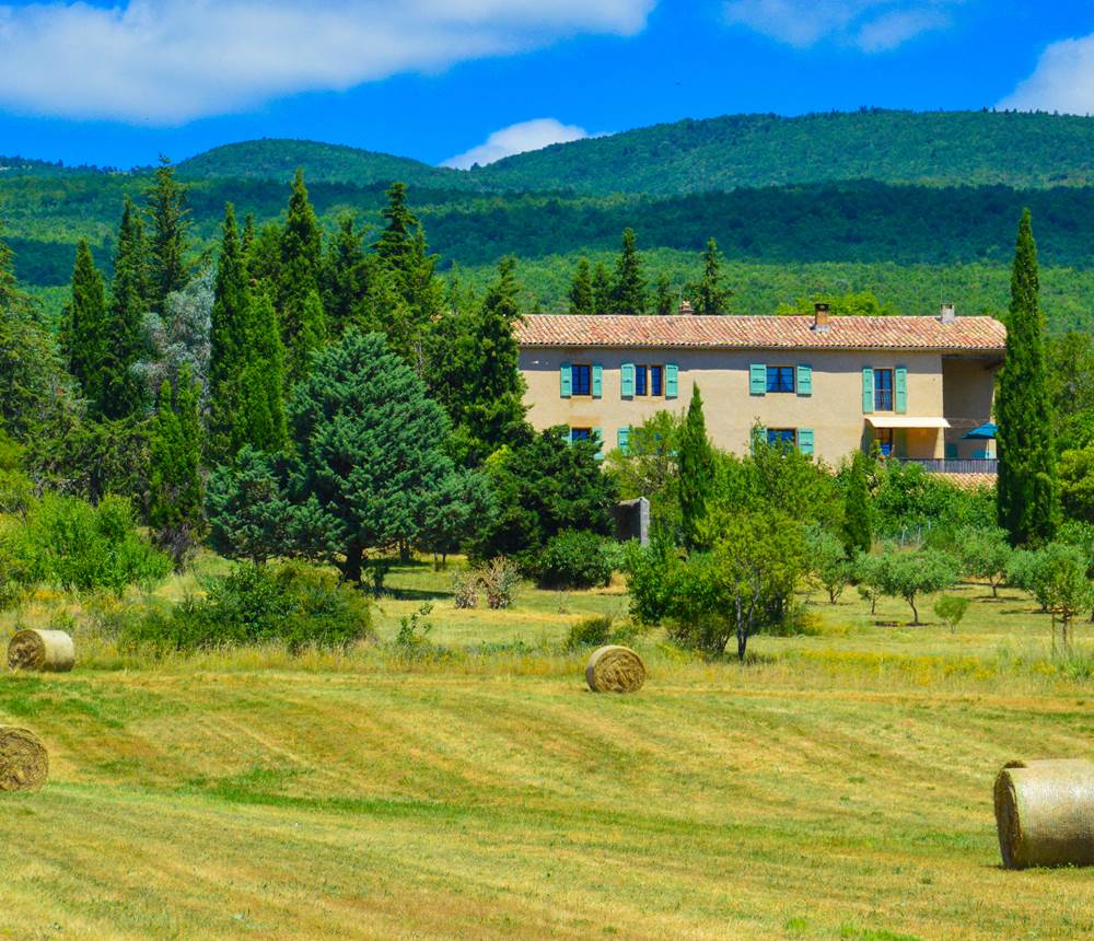La Bastide du Claus 2020 au pied de la montagne de Lure
