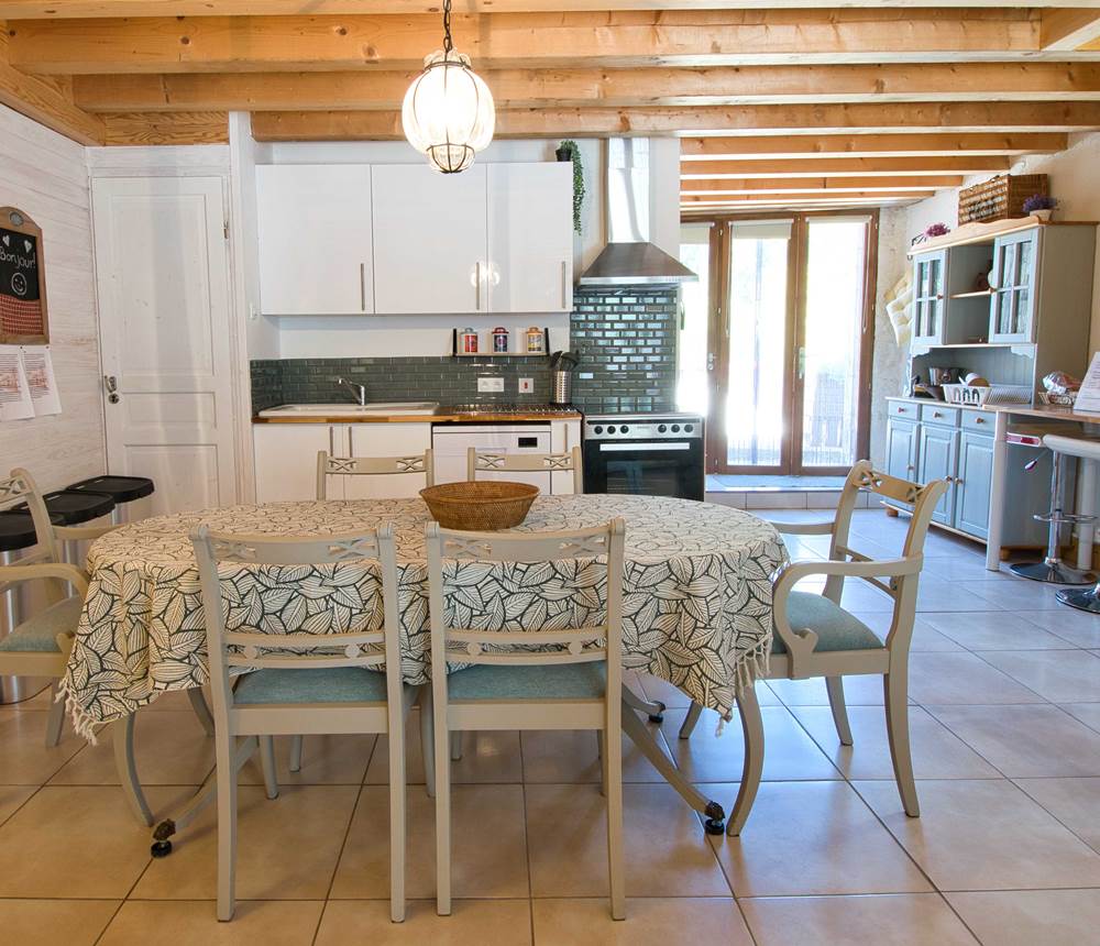 The Barn Gite - Dining and Kitchen Area