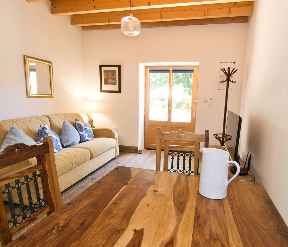 The Lodge Gite - Lounge Area