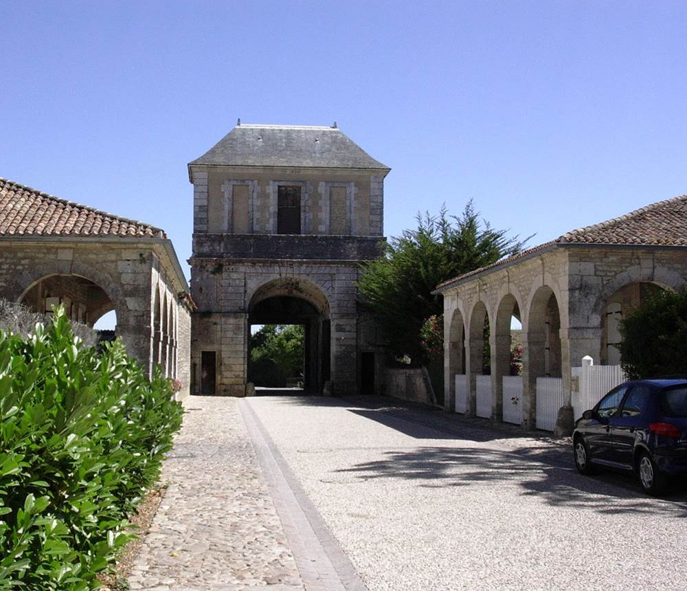 La porte Thoiras-Sortie_de_Saint-Martin_de_Re