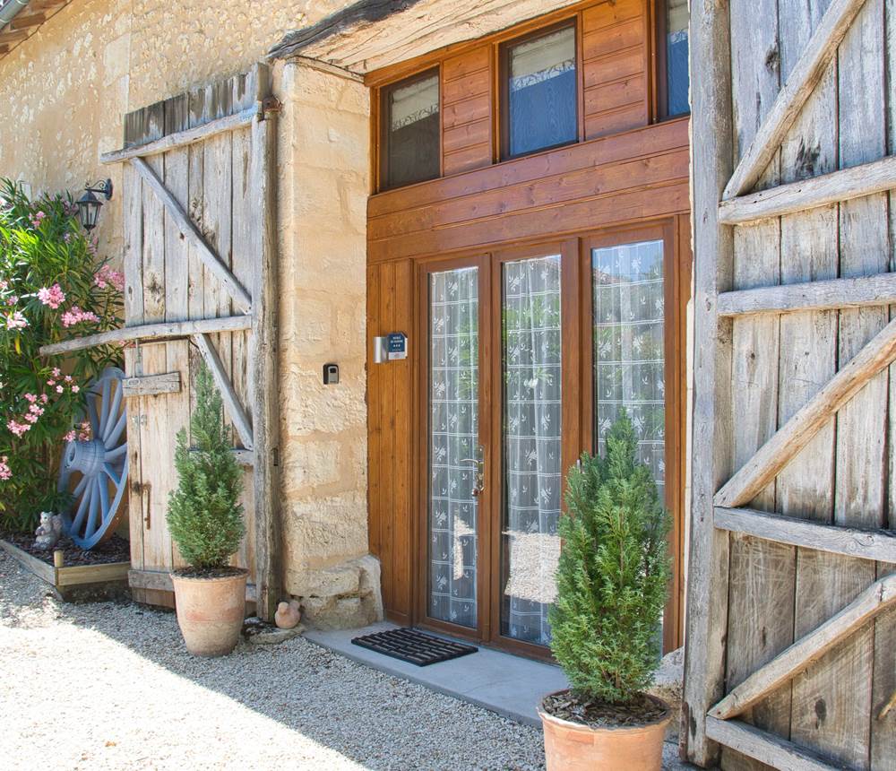 The Barn Gite - Front Entrance