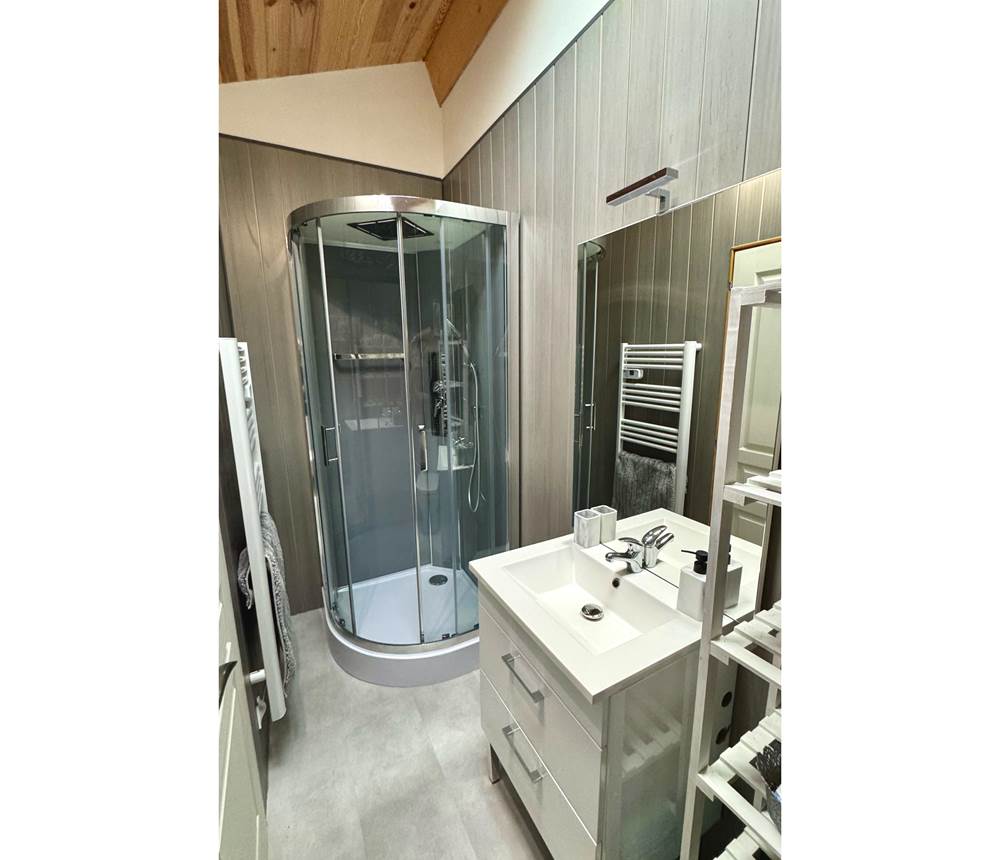 The Barn Gite - Bedroom 2 En-Suite