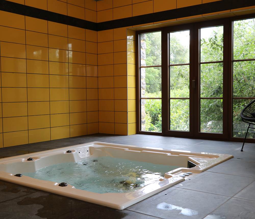 Jacuzzi