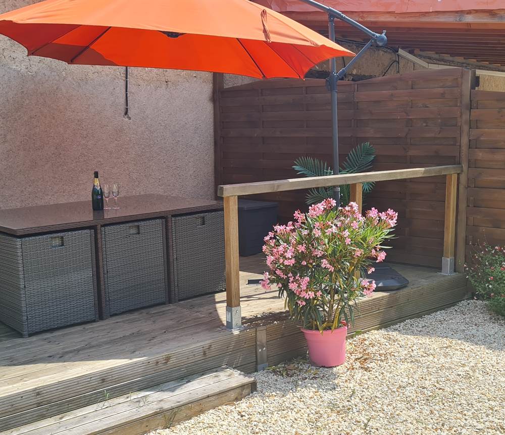 The Barn Gite - Terrace