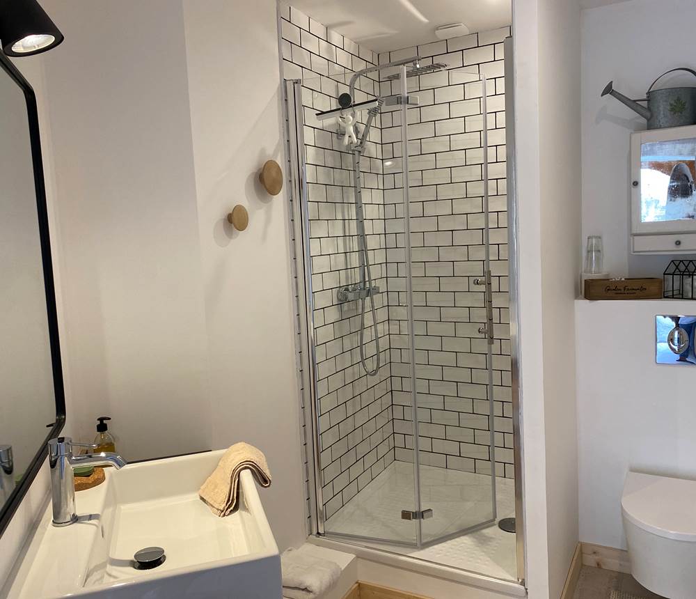 La salle de bain, au RDC