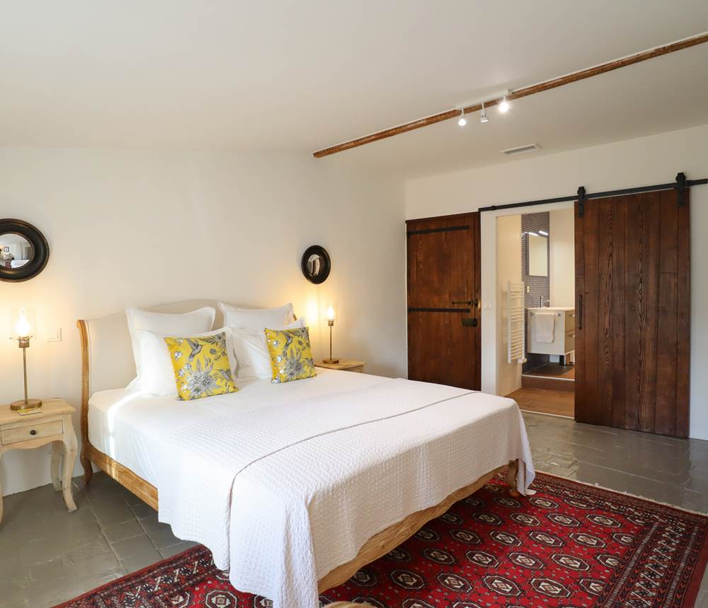 Villecun bedroom
