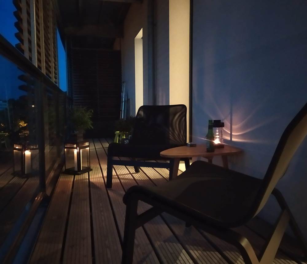 HELIOS La terrasse de nuit