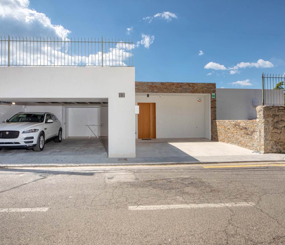 37 Oliveres Parking exte´rieur
