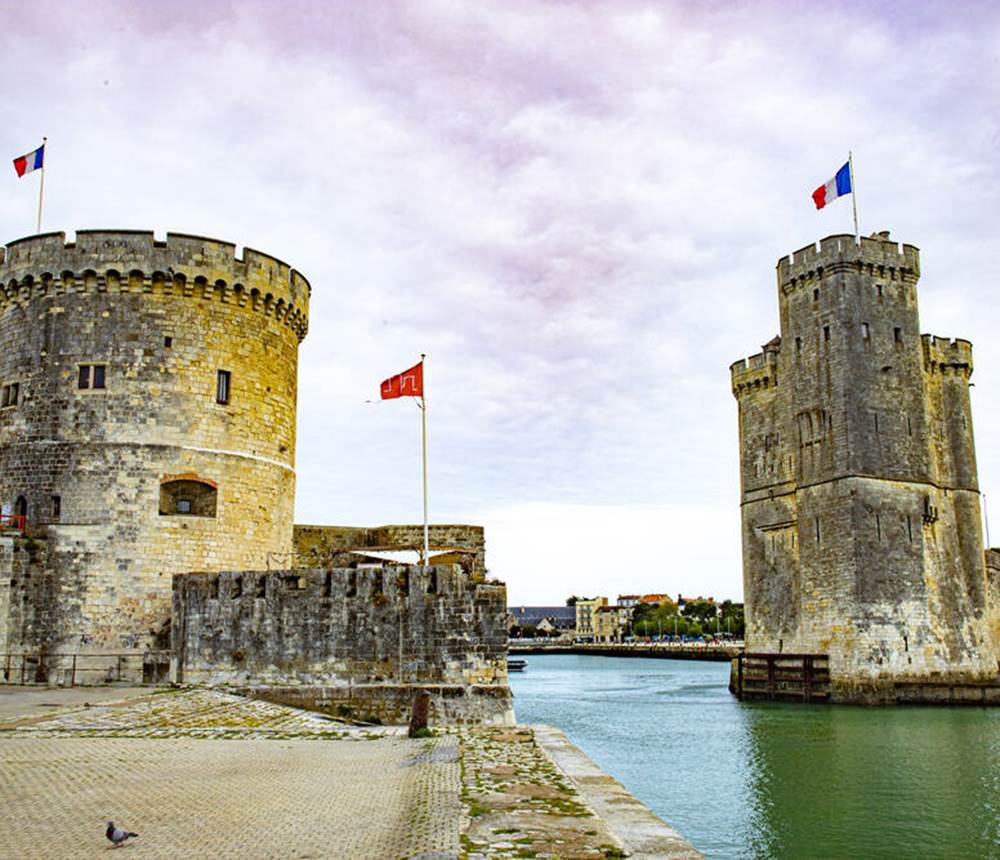 les-tours-du-vieux-port-de-la-rochelle