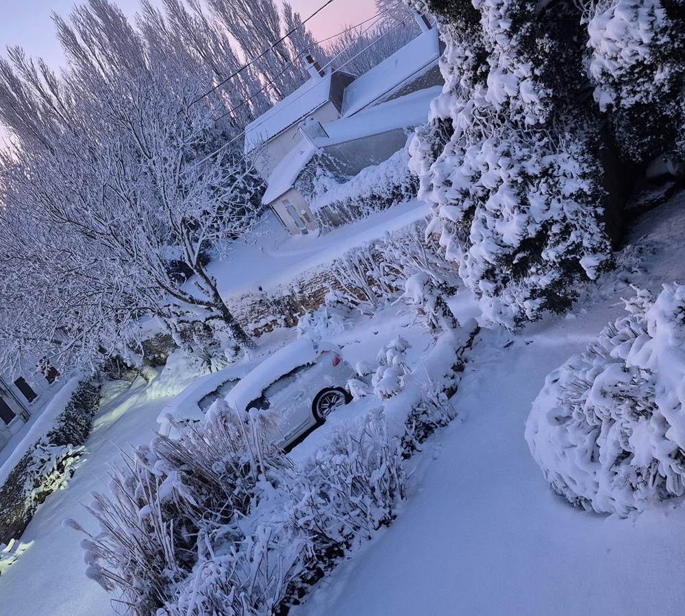 L'Enclos bleu sous la neige