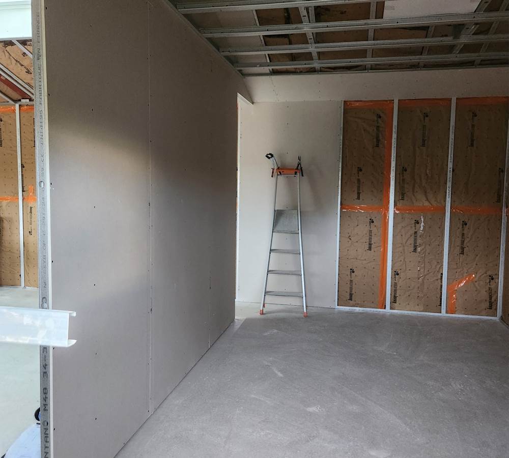 Travaux salle de réception, raillage et pose de placo