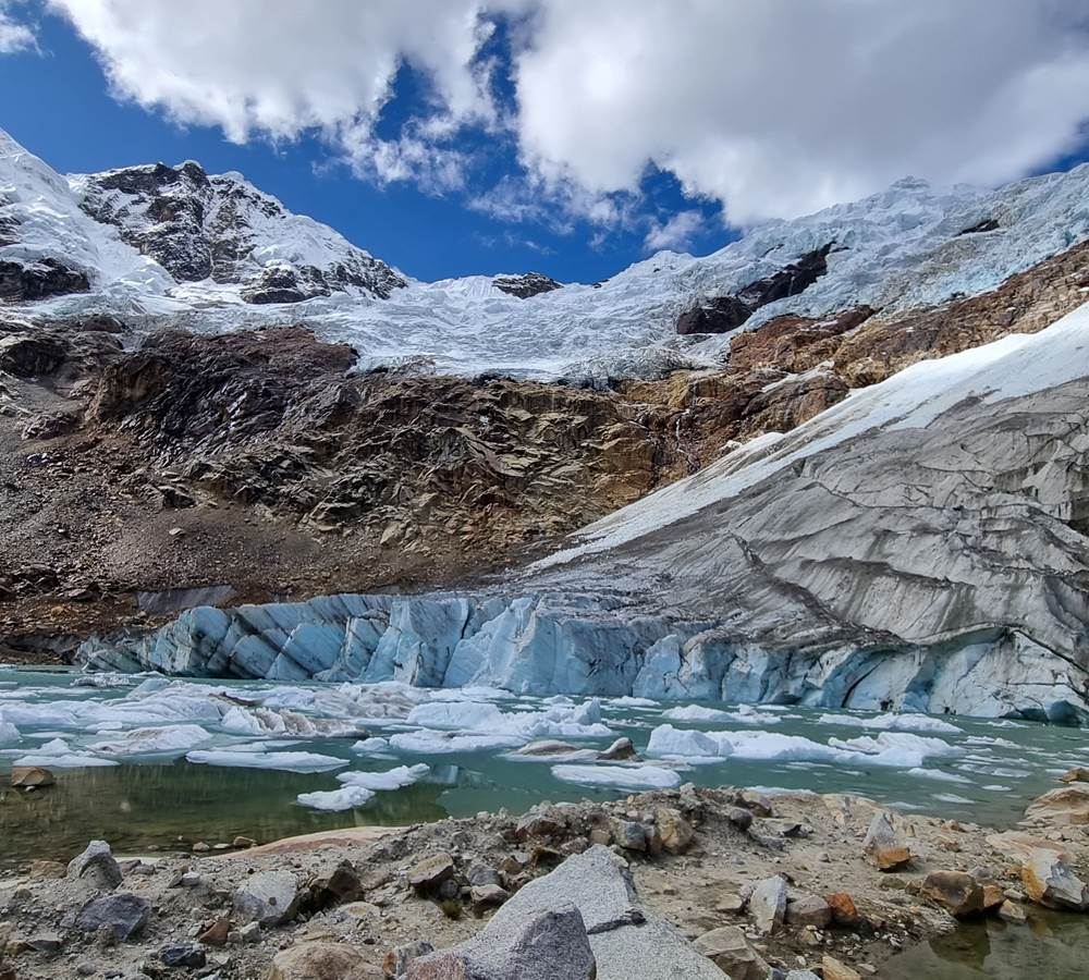 Laguna congelada o Rocotuyoc