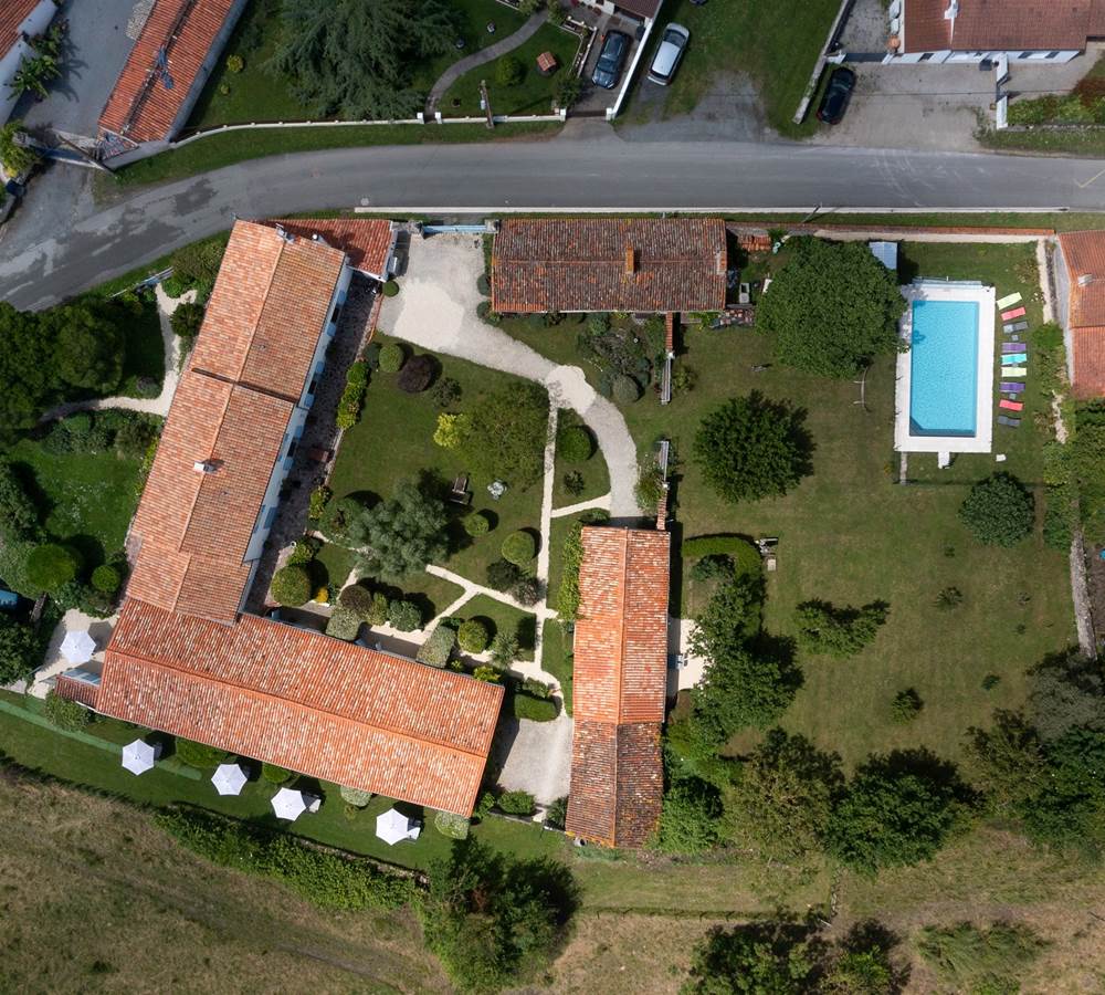 L'Enclos bleu vu du ciel