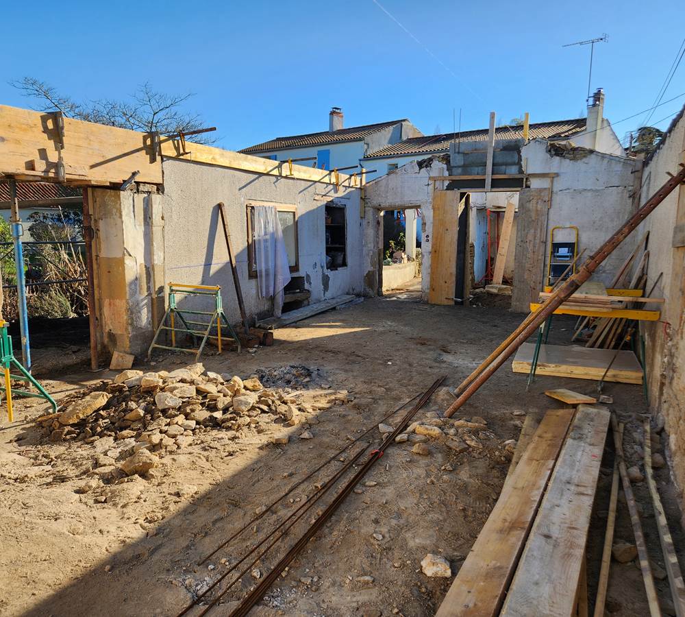 PREPARATIONS POUR POSE DE LA CHARPENTE