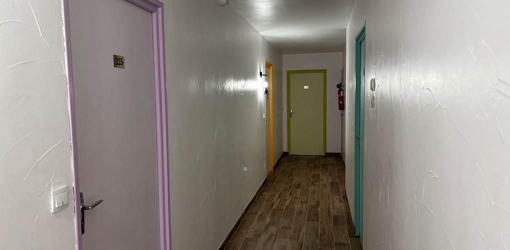 Couloir chambres économiques