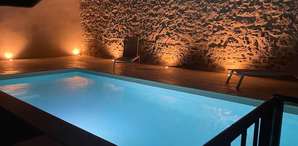 piscine-exterieur-detente-groupe