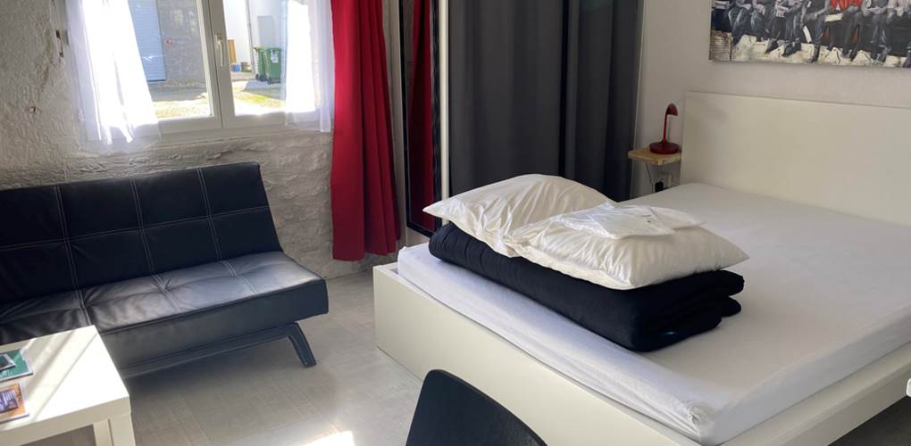 Coin nuit avec lit de 160 et dressing